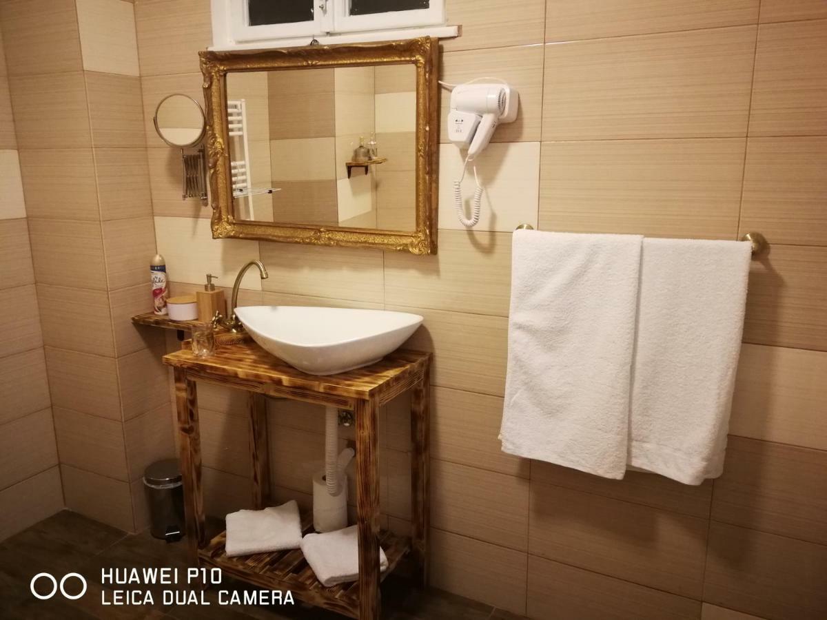 クルージュ＝ナポカApartament Hunterアパートメント エクステリア 写真
